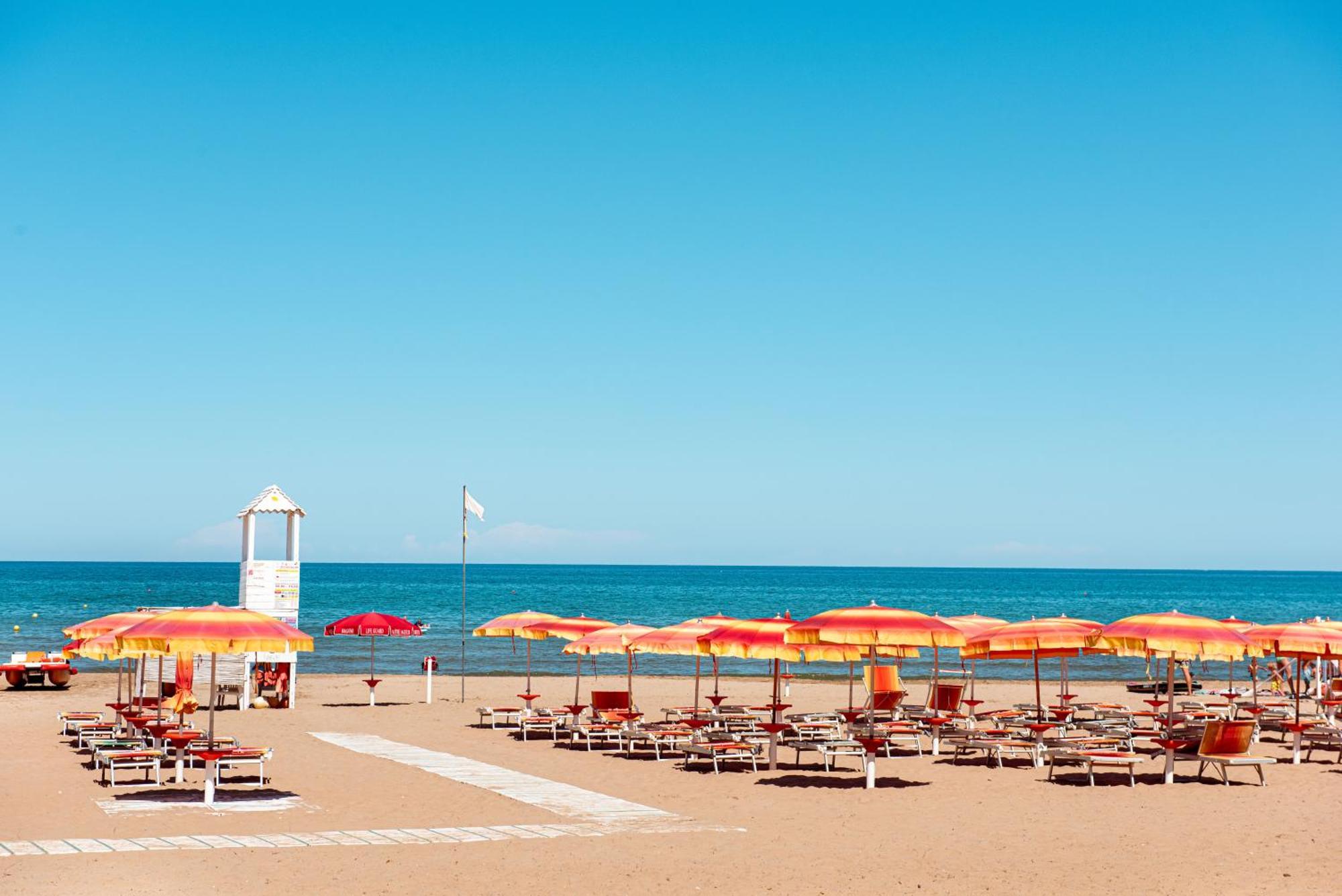 Villaggio Camping Punta Lunga Vieste Exterior photo