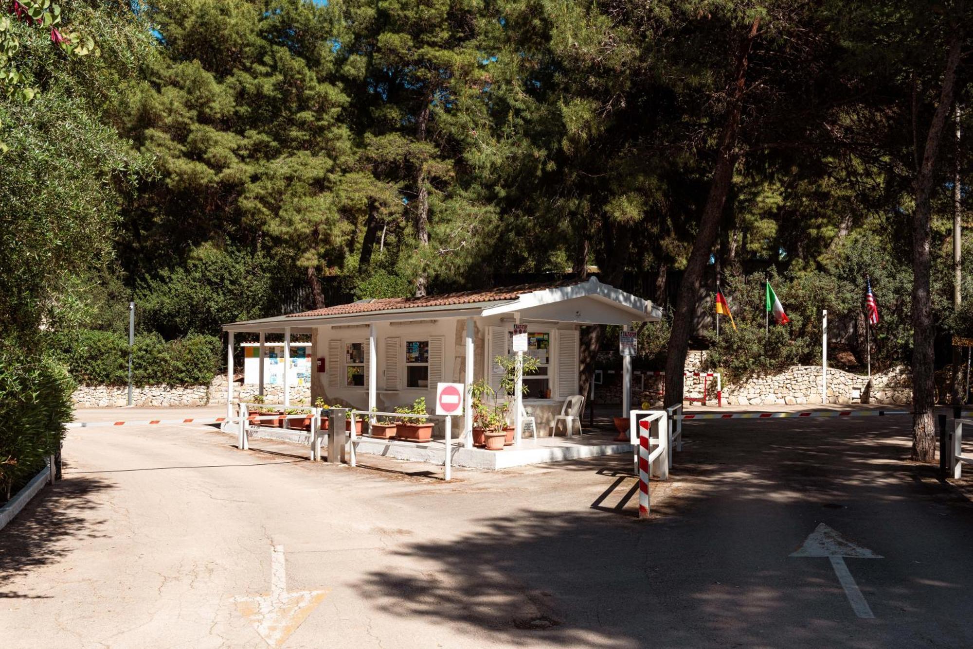 Villaggio Camping Punta Lunga Vieste Exterior photo