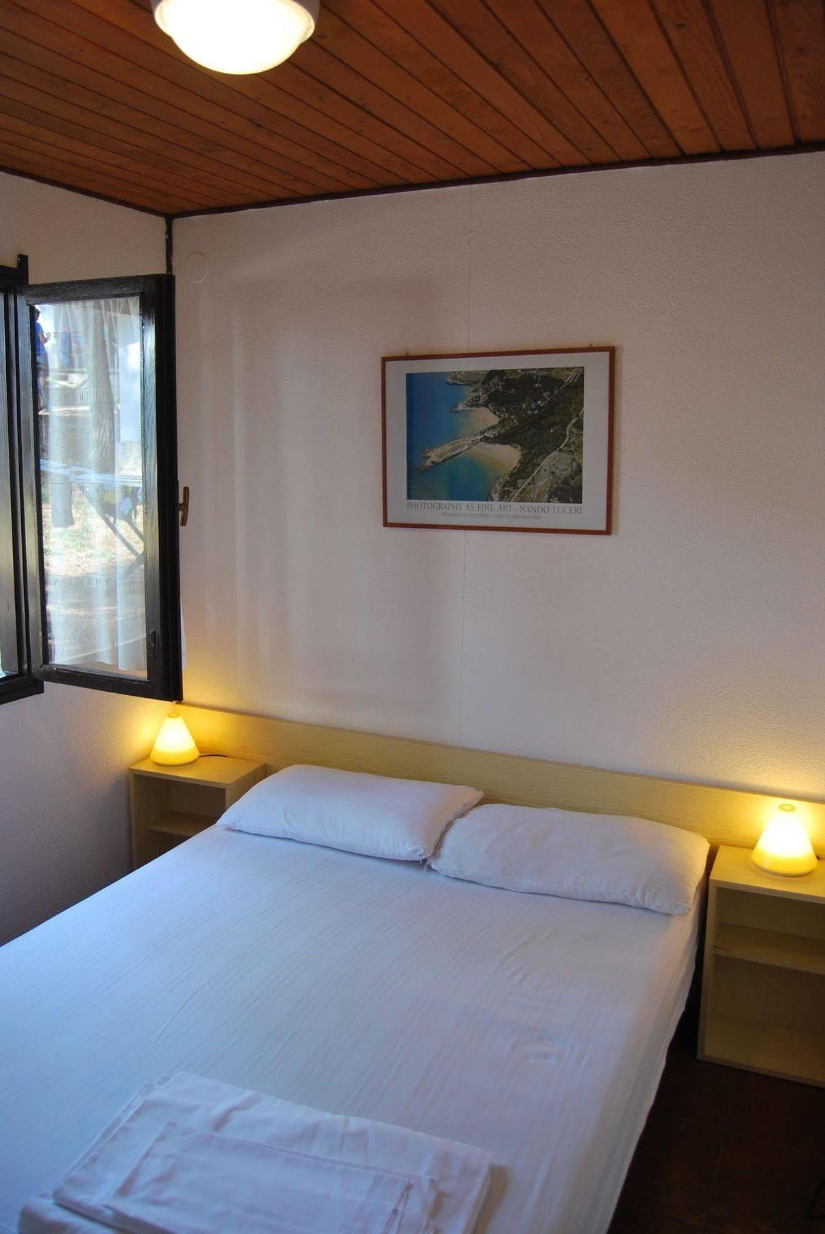 Villaggio Camping Punta Lunga Vieste Exterior photo